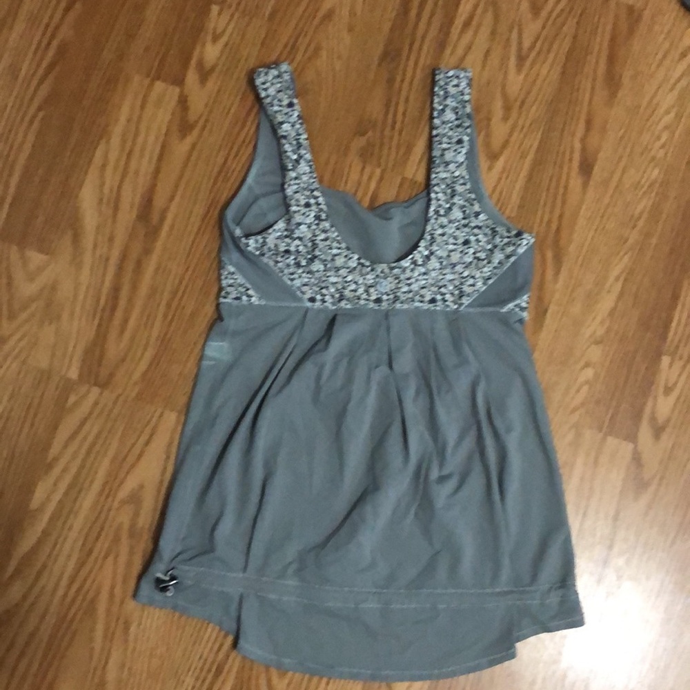 Lululemon Tank - Picture 2 of 3